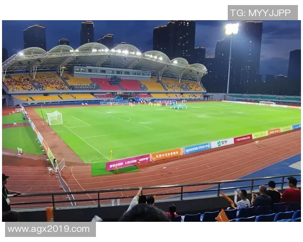 杭州足球队在全国耐力排行榜中荣登第八名展现出强大实力与潜力 杭州足球队在全国耐力排行榜中荣登第八名展现出强大实力与潜力