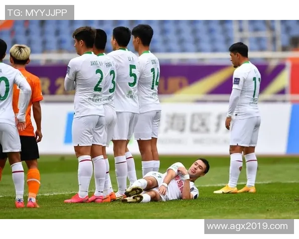 武汉足球队在足球团队协作排行榜中荣登第八名展现出色团队精神与实力